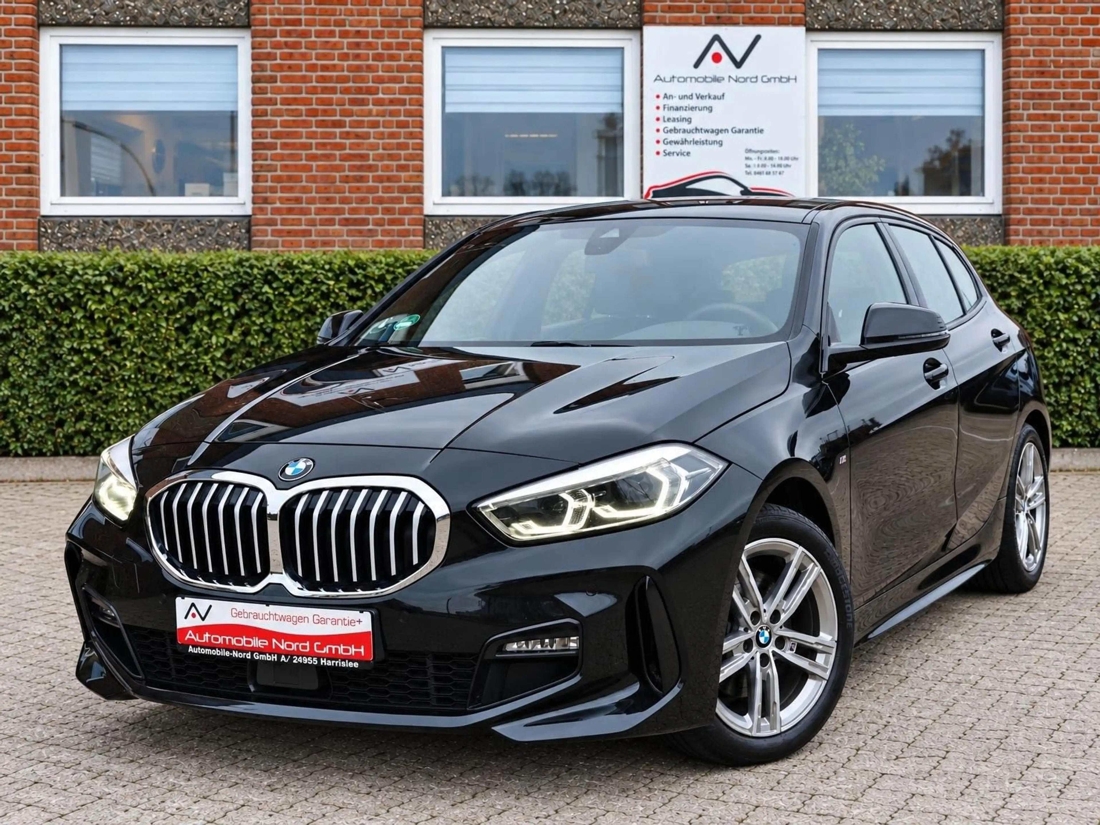 BMW 118 i Limousine M Sport*Ahk*Acc*Service Neu — photo 2