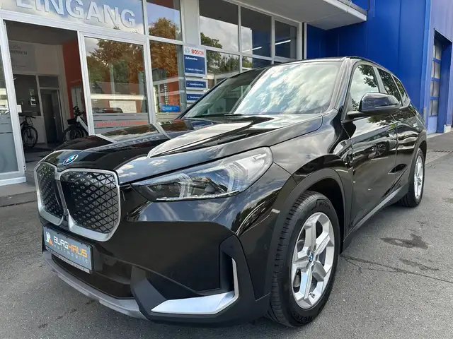 BMW iX1 BAUREIHE iX1 30 M SPORTF./HUD/KAMERA/ASSIST/LED