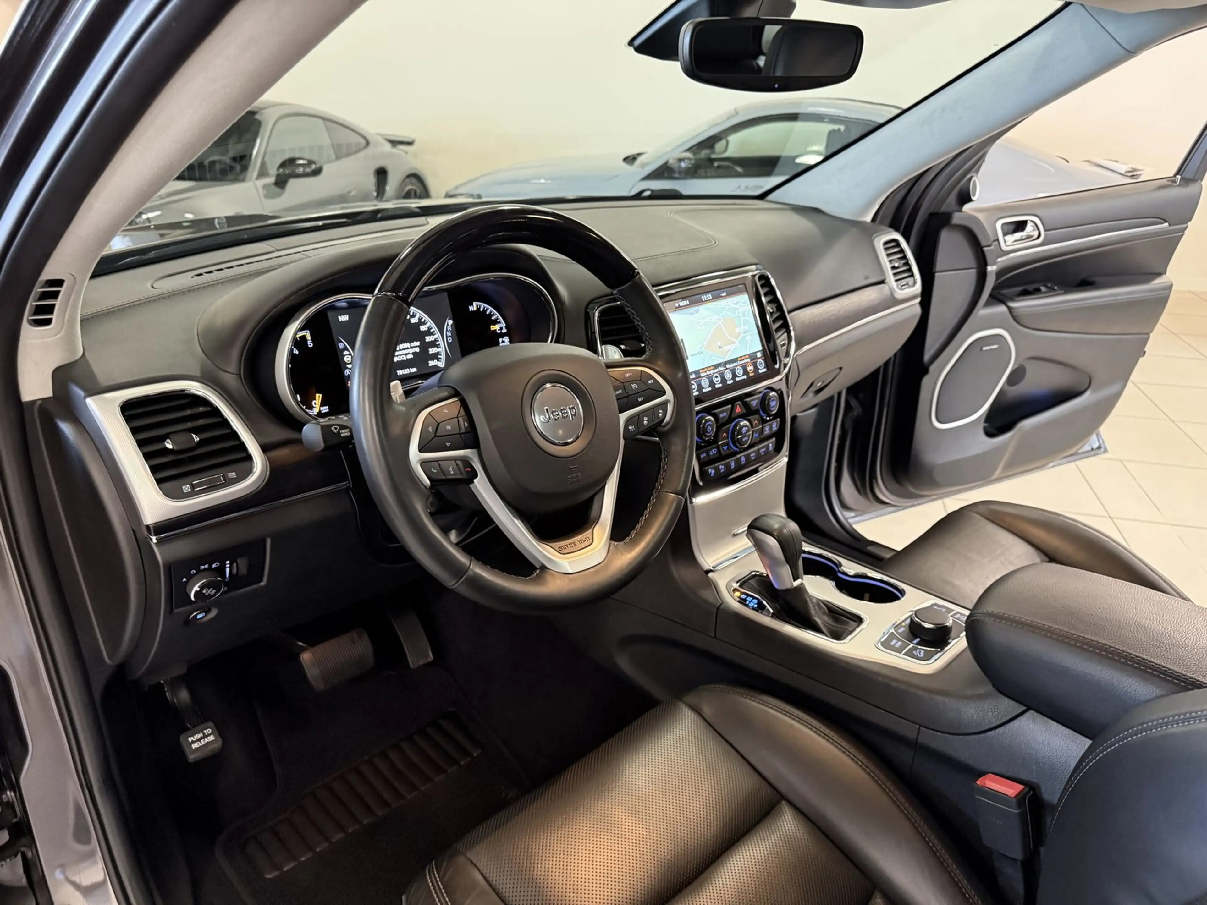 Jeep Grand Cherokee 3.0 CRD Summit — photo 12