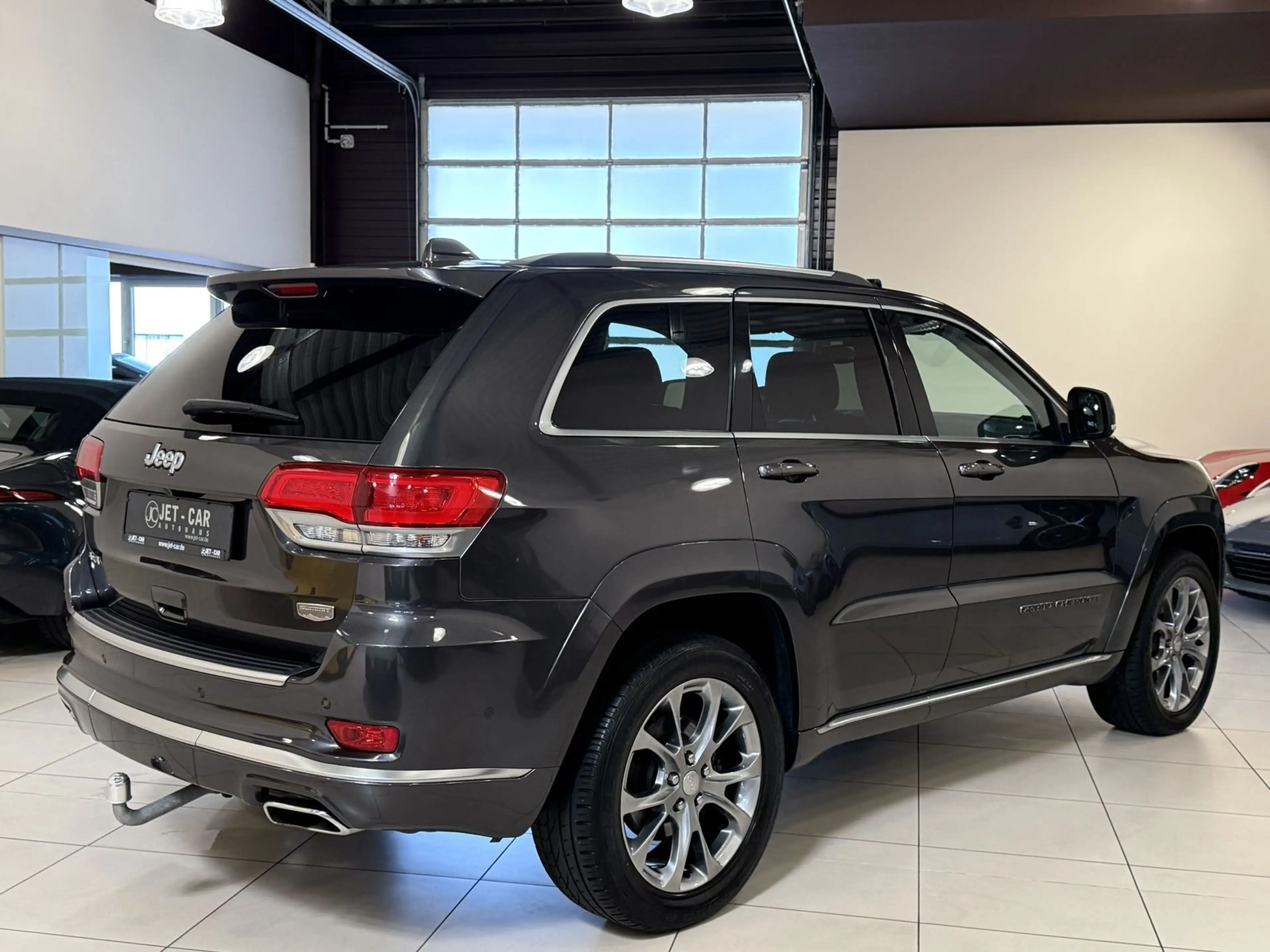 Jeep Grand Cherokee 3.0 CRD Summit — photo 8