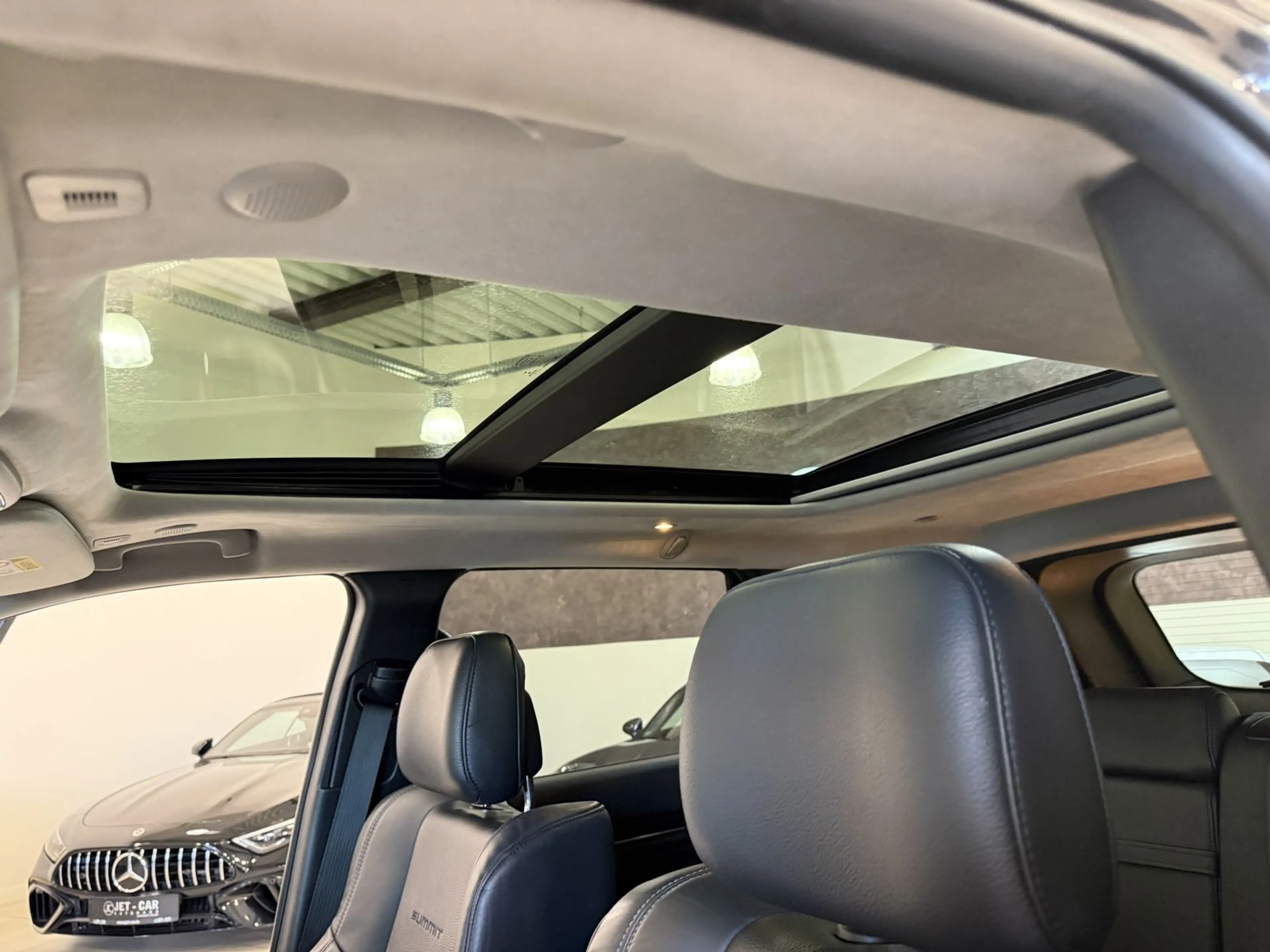 Jeep Grand Cherokee 3.0 CRD Summit — photo 14