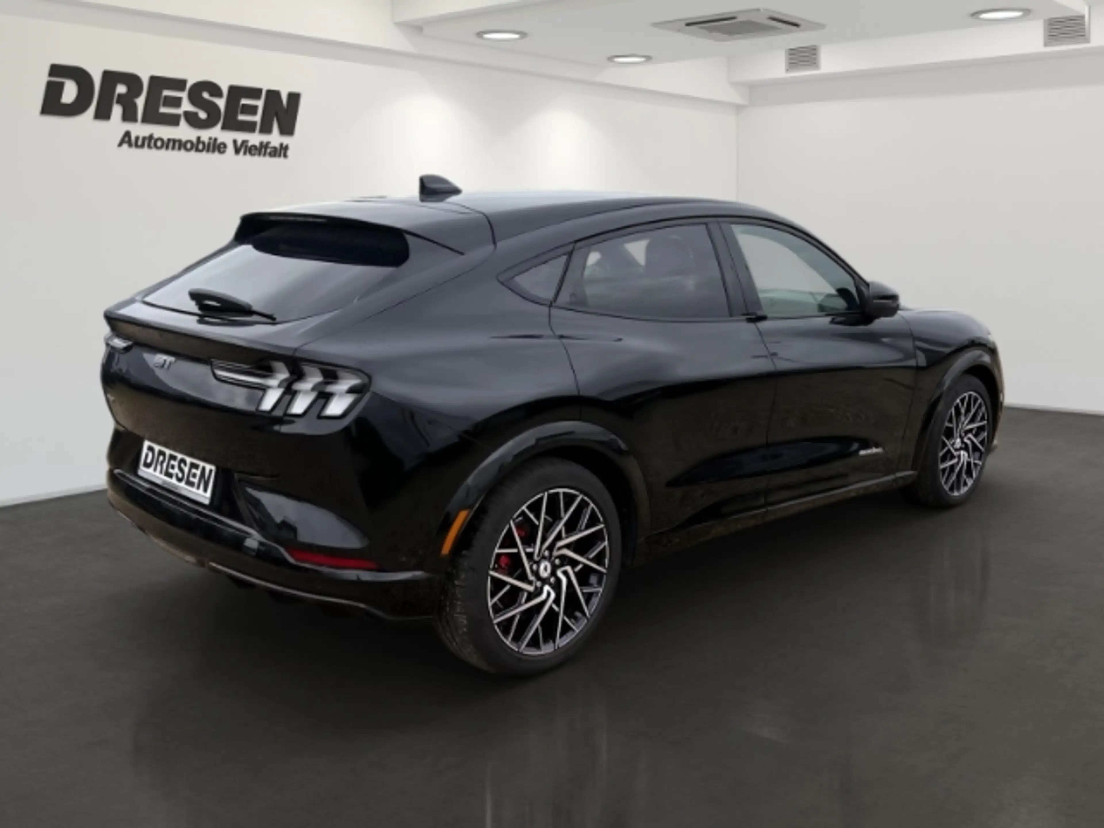 Ford Mustang Mach-E GT AWD/ 99KWh/ SOH-Wert 96,6%/ Vollausstattung — photo 4