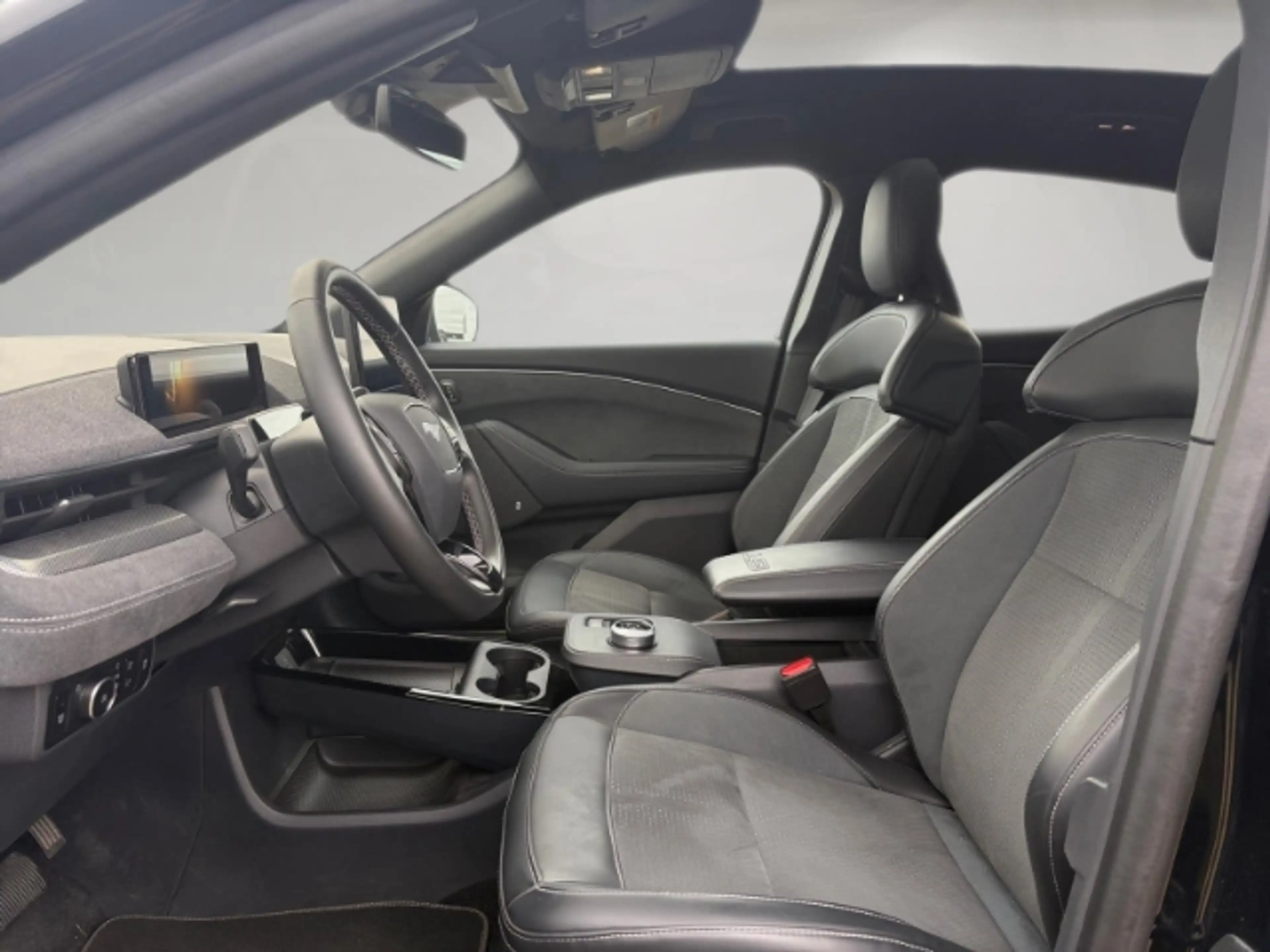 Ford Mustang Mach-E GT AWD/ 99KWh/ SOH-Wert 96,6%/ Vollausstattung — photo 8
