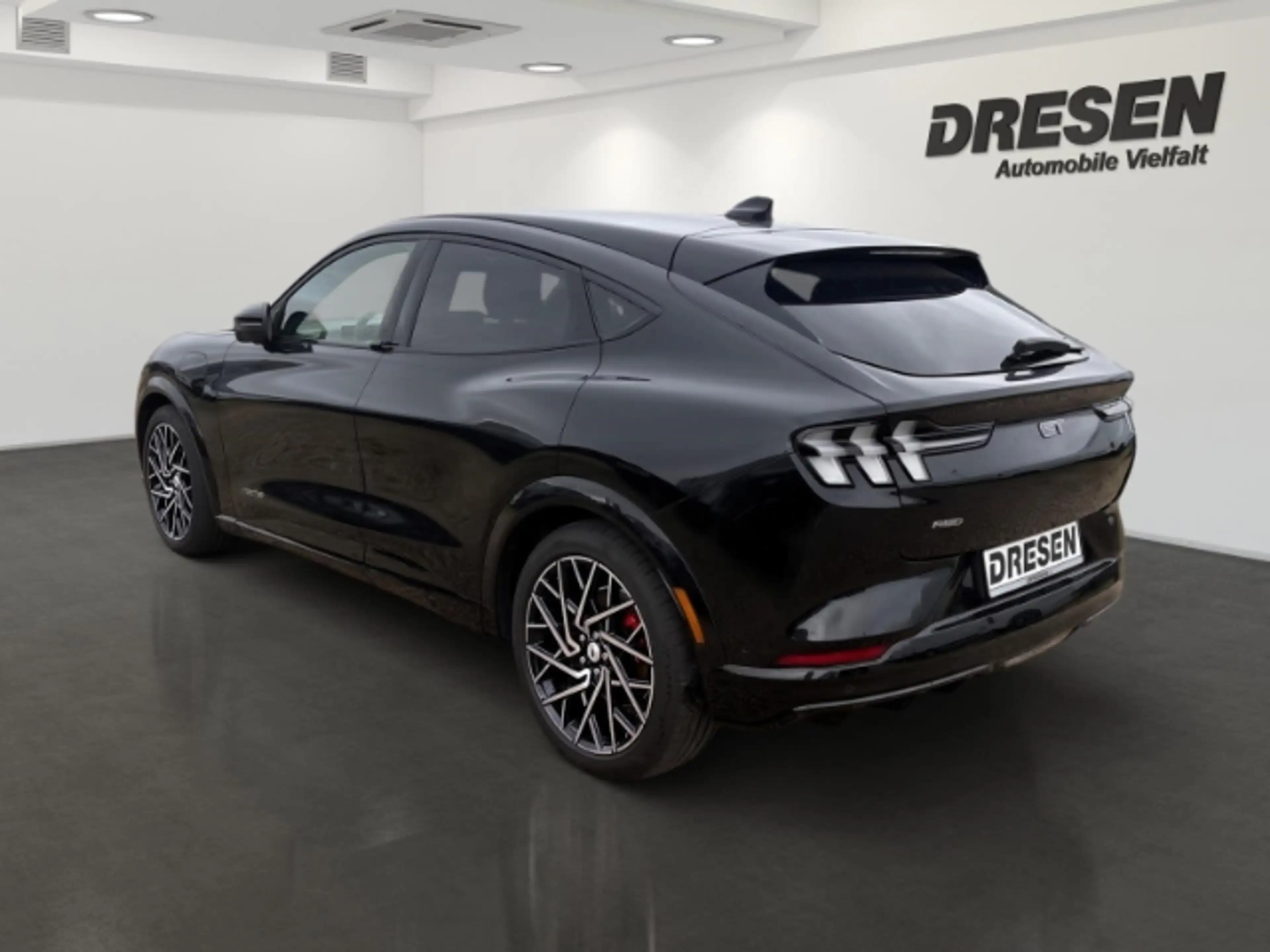 Ford Mustang Mach-E GT AWD/ 99KWh/ SOH-Wert 96,6%/ Vollausstattung — photo 5