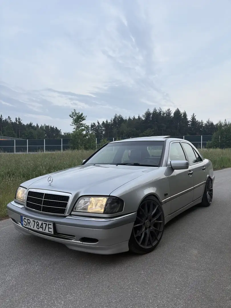 Mercedes-Benz 240 C Classe W202 Automatic LPG Silber - 1
