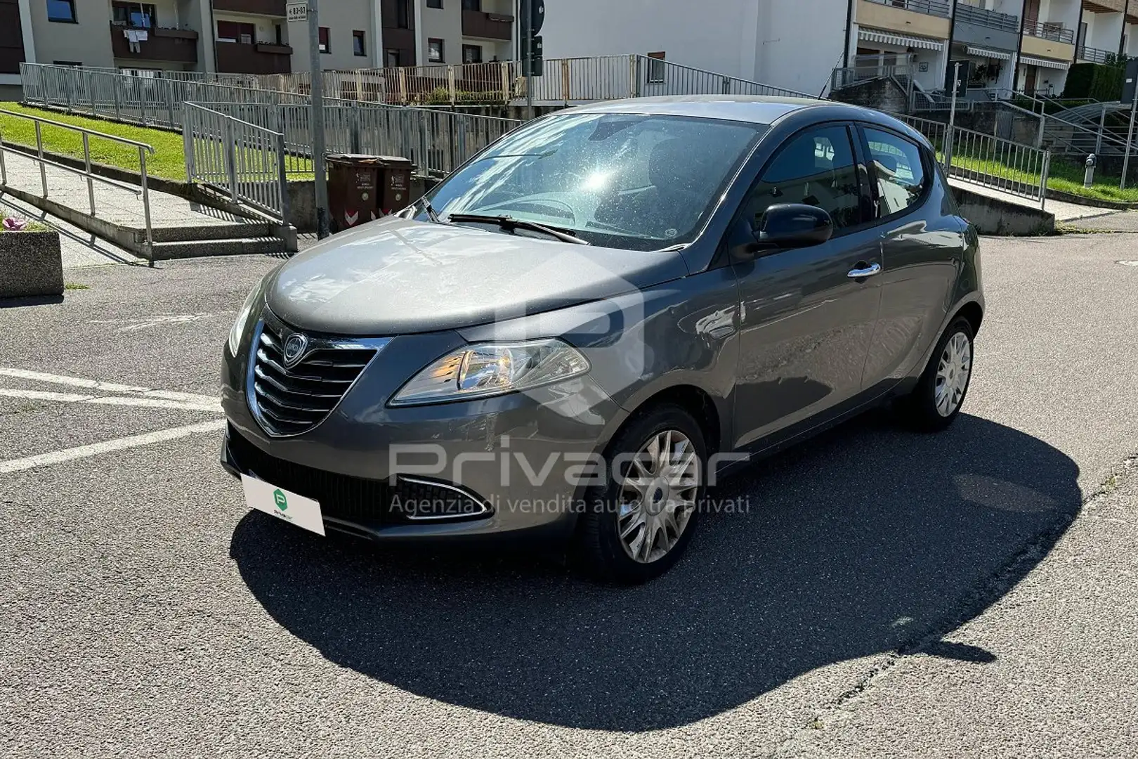 Lancia Ypsilon Ypsilon 1.3 MJT 16V 95 CV 5 porte S&S Silver Argent - 1