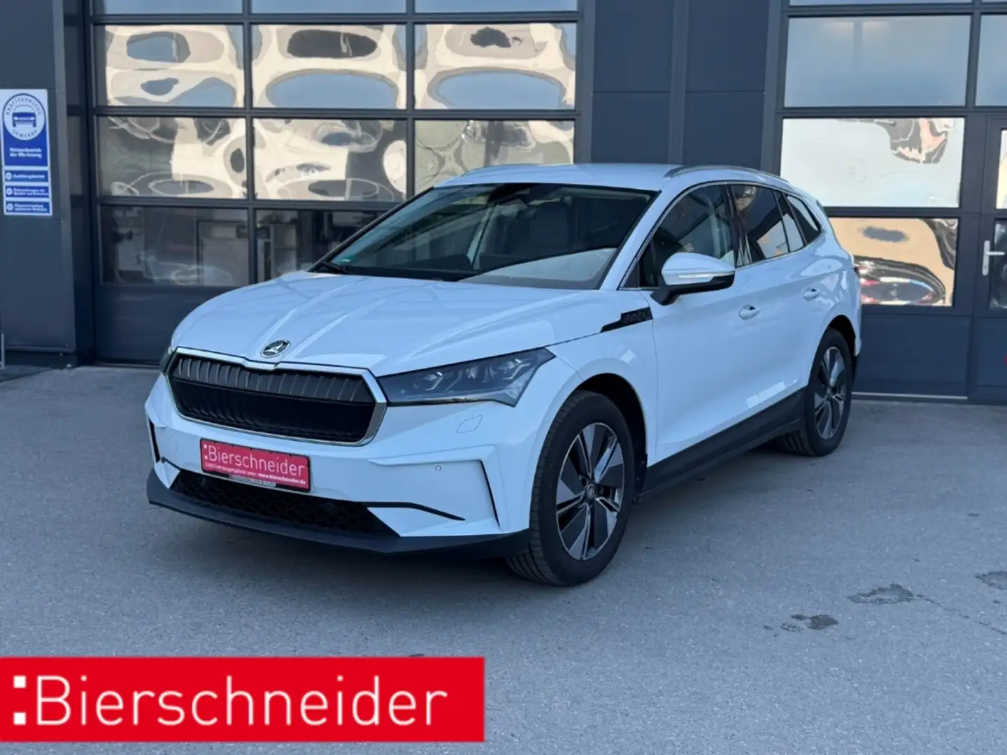 Skoda Enyaq 80 Lounge MATRIX-LED NAVI ACC SIDEASS PDC SHZ Weiß - 1