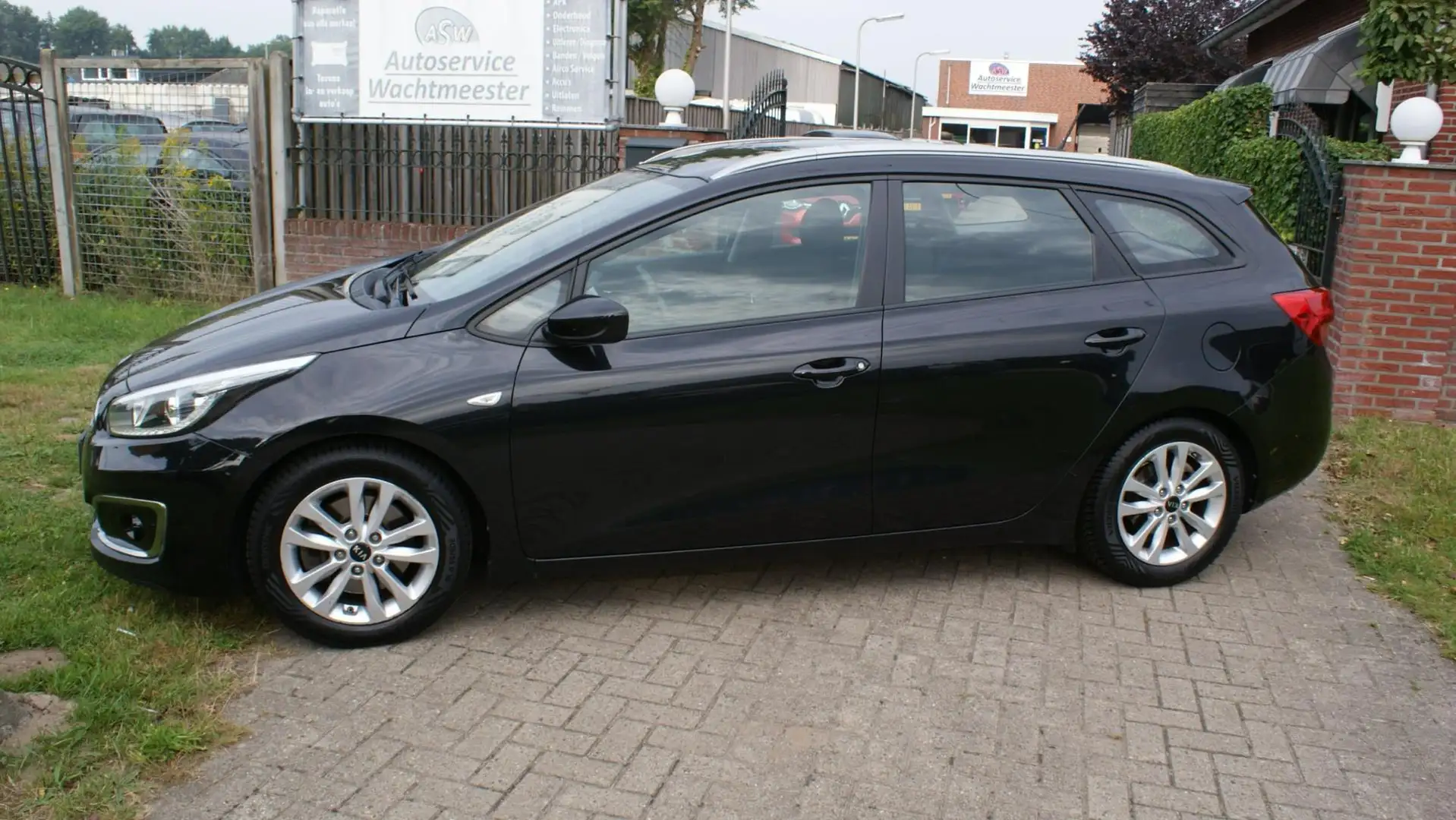 Kia Ceed SW / cee'd SW Sportswagon 1.0 T-GDi First Edition Zwart - 2