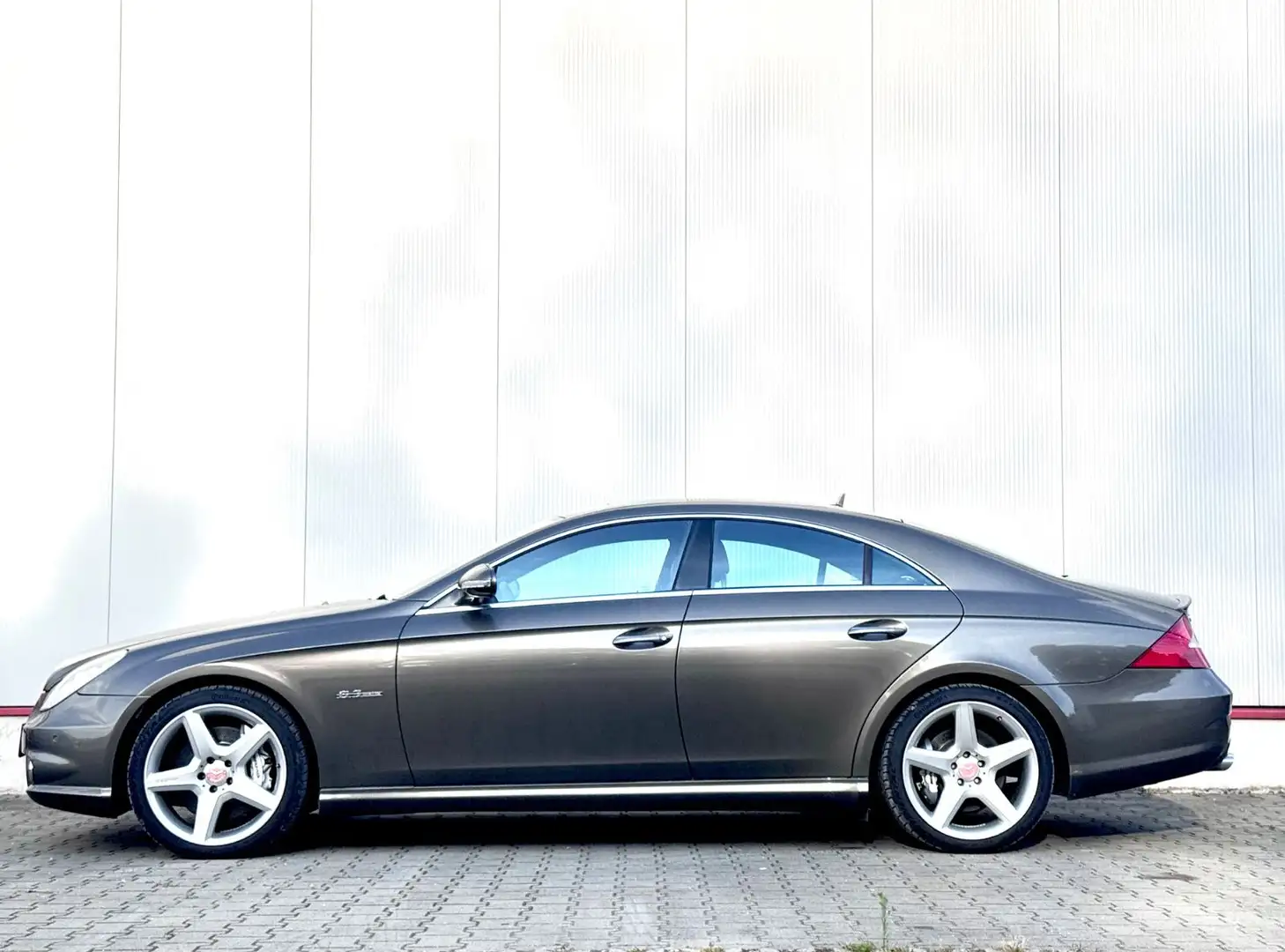 Mercedes-Benz CLS 63 AMG Designo Leder Exklusiv Classicrot Grau - 1