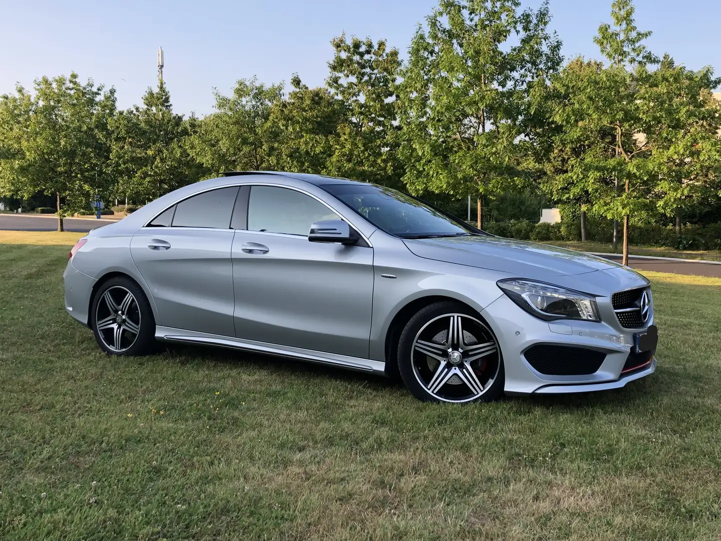 Mercedes-Benz CLA 250 CLA 250 7G-DCT Sport Zilver - 2