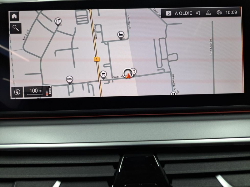 BMW 530 530d xDrive Touring Aut. HUD PANO NAVI SHZ — photo 15