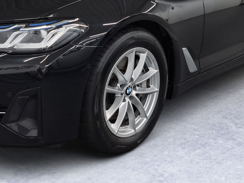 BMW 530 530d xDrive Touring Aut. HUD PANO NAVI SHZ — photo 6