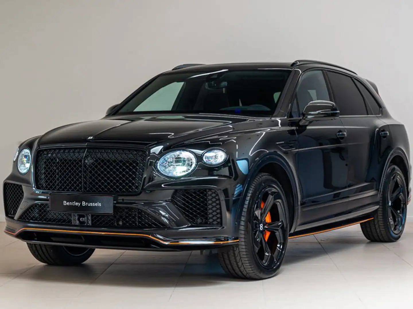 Bentley Bentayga 4.0 Twin Turbo V8 S Black Edition Zwart - 1