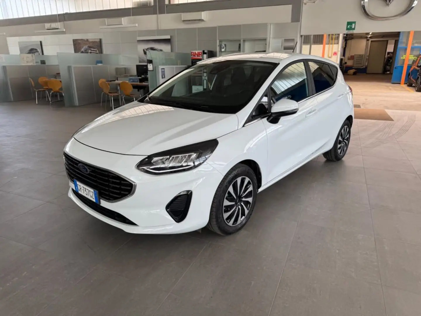 Ford Fiesta 1.0 Ecoboost Hybrid 125 CV 5 porte Titanium Blanc - 1