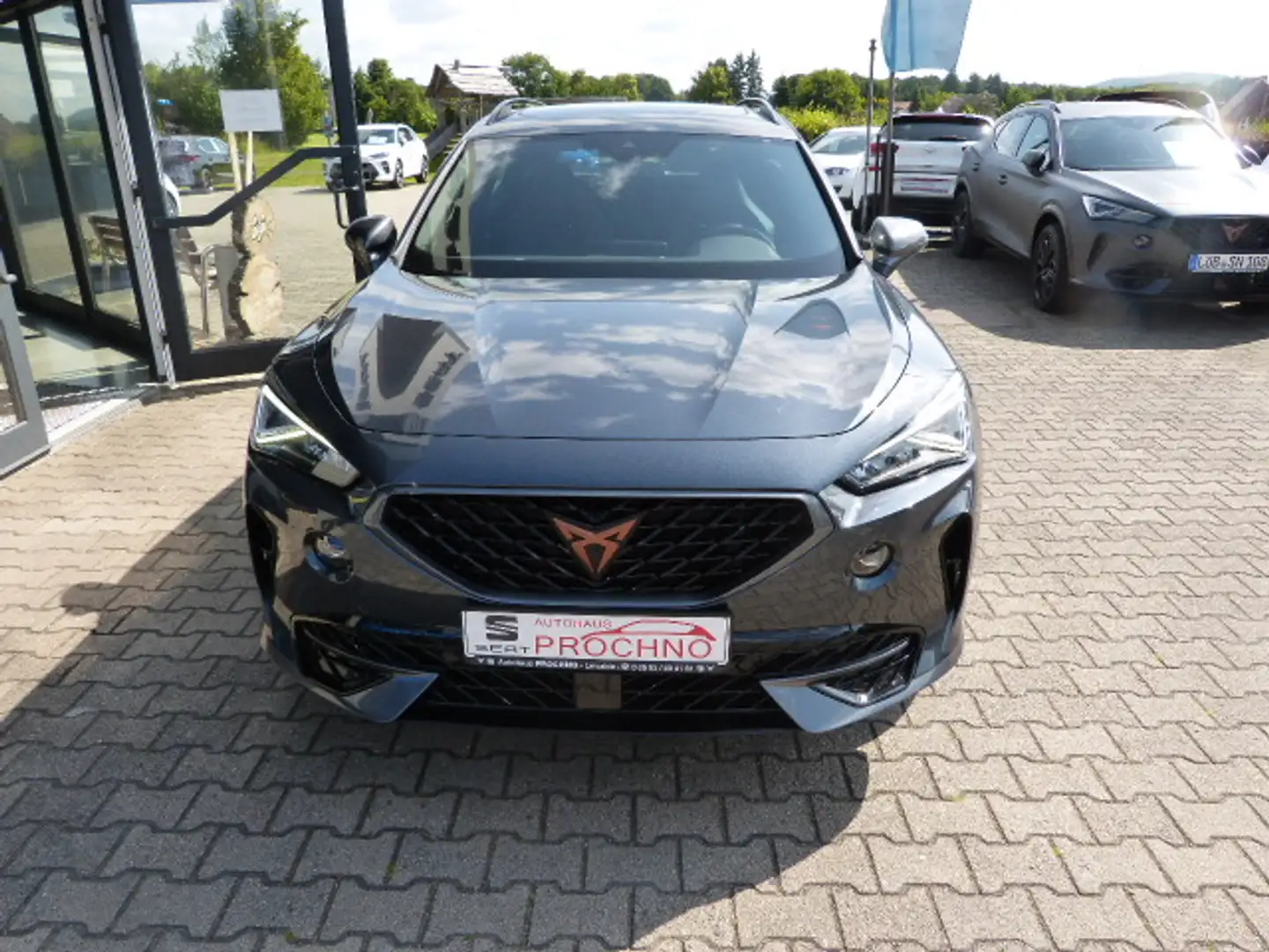 CUPRA Formentor Formentor 1.5 TSI DSG 150 PS Gris - 2