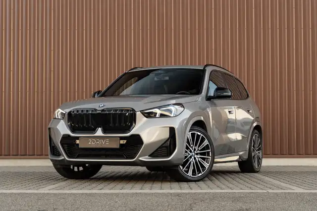 BMW iX1 iX1 xDrive30 | M Sport | Pano | Adaptive M Suspension | Harman Kardon | Massage | 20" Individual | Shadow Line