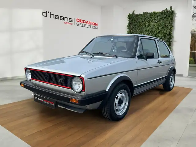 Volkswagen Golf GTI Golf I GTI 1.6l 110ch 81KW 5V