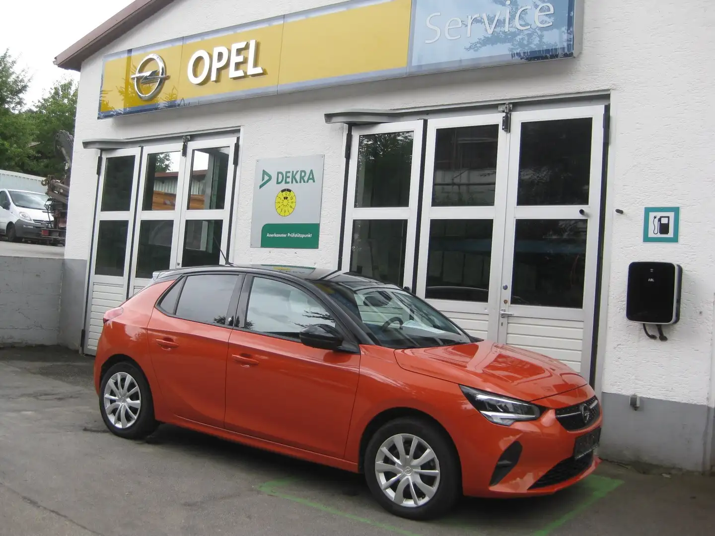 Opel Corsa-e Edition Orange - 1