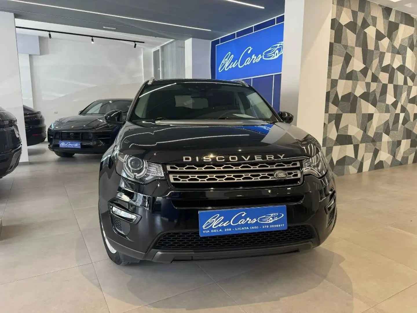 Land Rover Discovery Sport 2.0 ed4 Pure 2wd 150cv Nero - 2