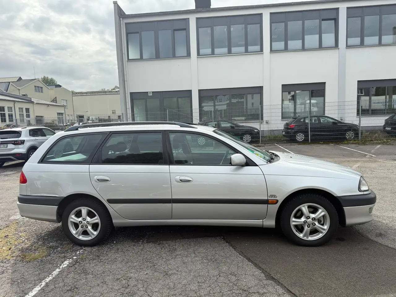 Toyota Avensis, foto 6
