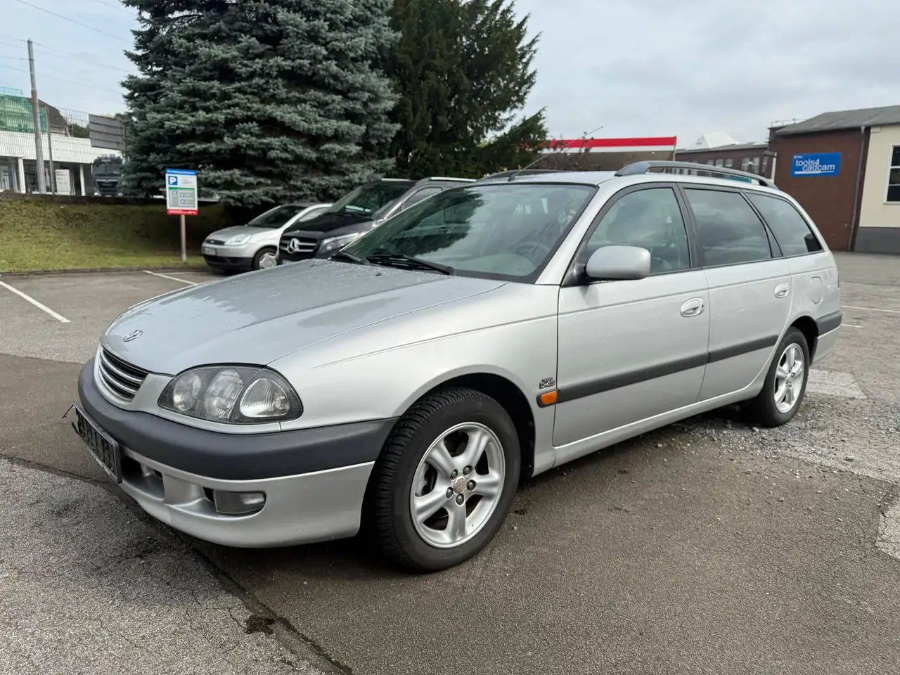 Toyota Avensis, foto 2