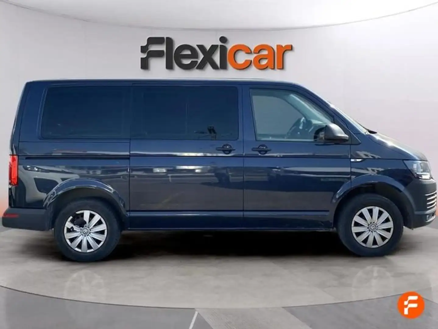 Volkswagen T5 Caravelle Premium Largo 2.0 TDI 110kW BMT DSG Gris - 2