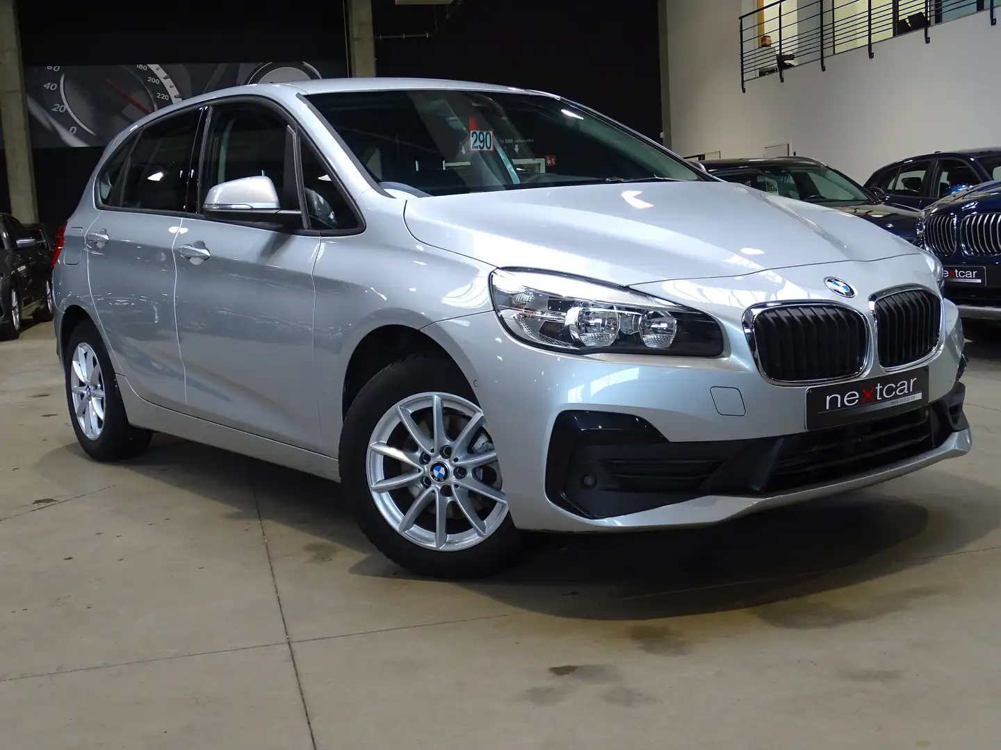 BMW 216 d Active Tourer **FACELIFT-NAVI-CRUISE-PDC** Argent - 2