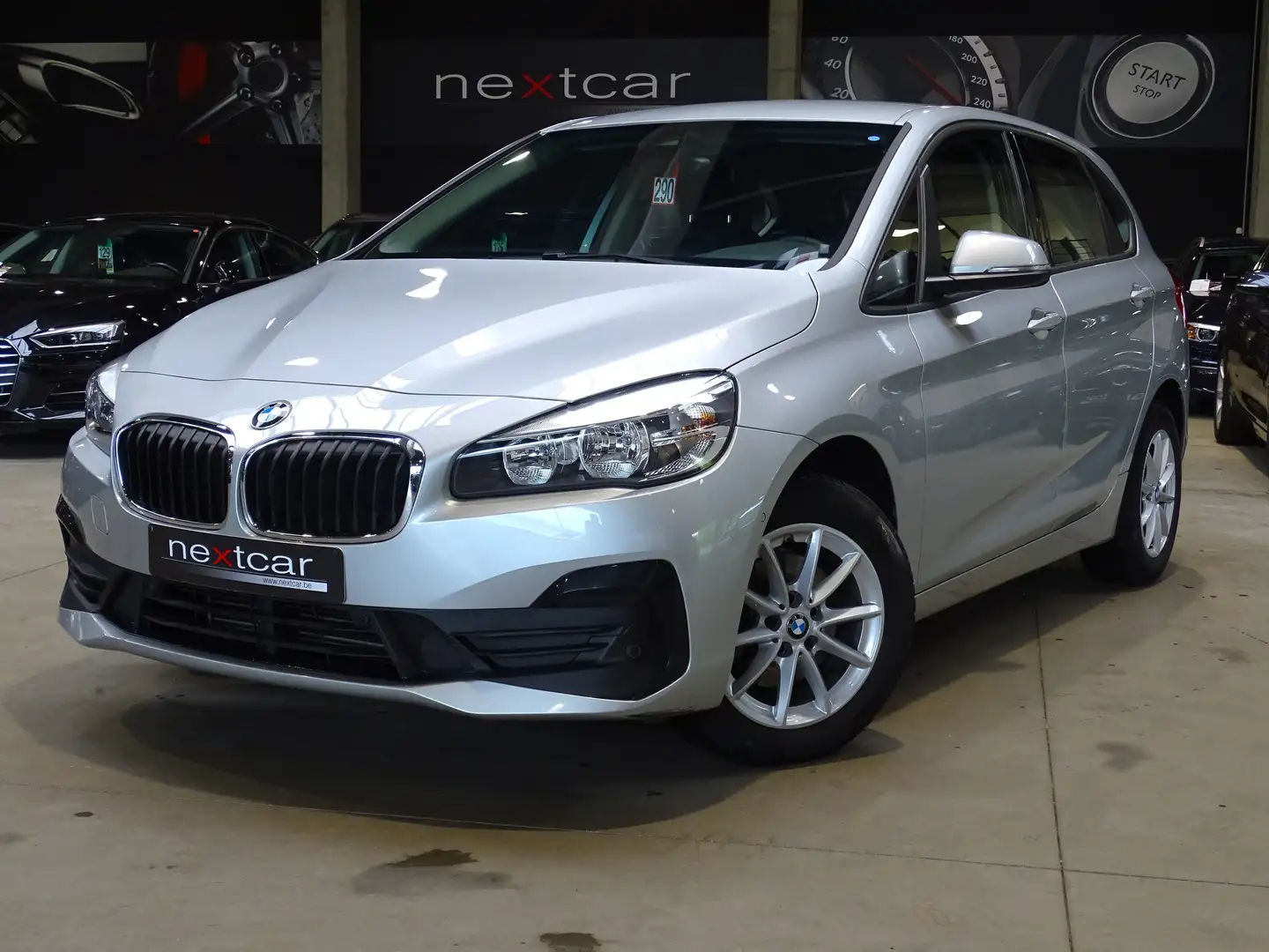 BMW 216 d Active Tourer **FACELIFT-NAVI-CRUISE-PDC** Argent - 1