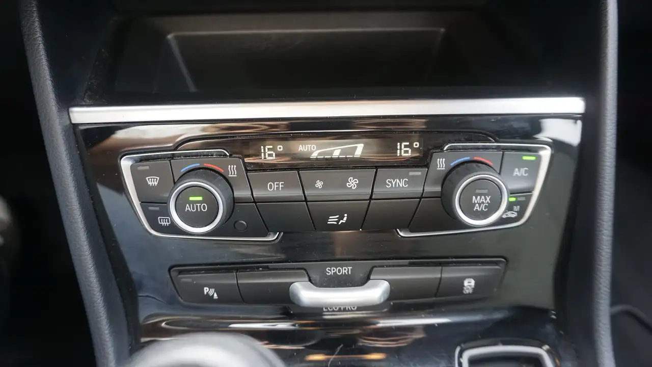 BMW 218 d Active Tourer Kamera+SHZ+Klimaaut.+BT+ZV+FH, миниатюра 19