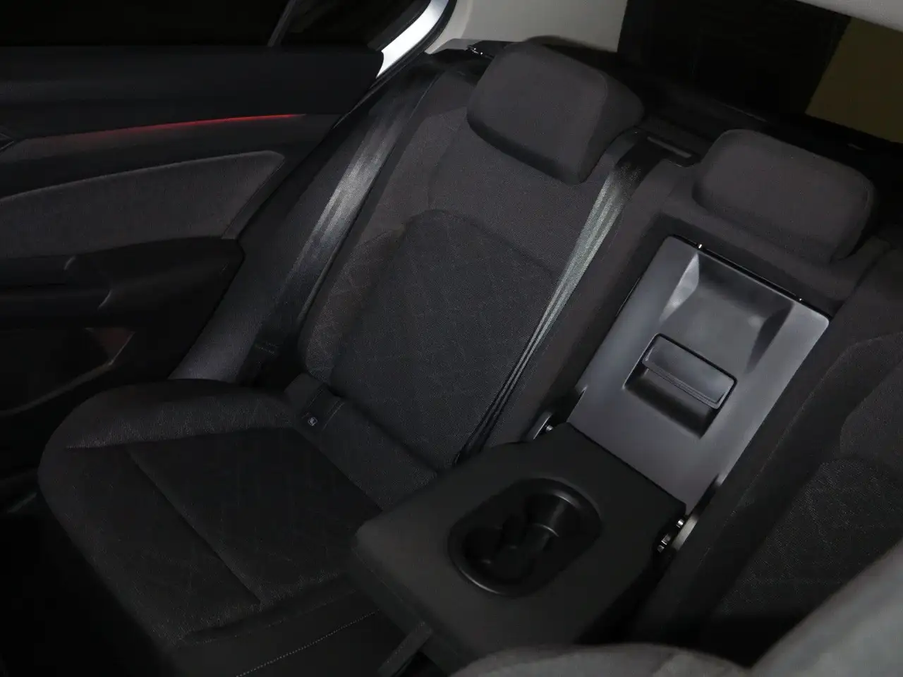 Volkswagen Golf VIII 2.0 TDI SCR Life Navi ACC DAB RFK, миниатюра 18