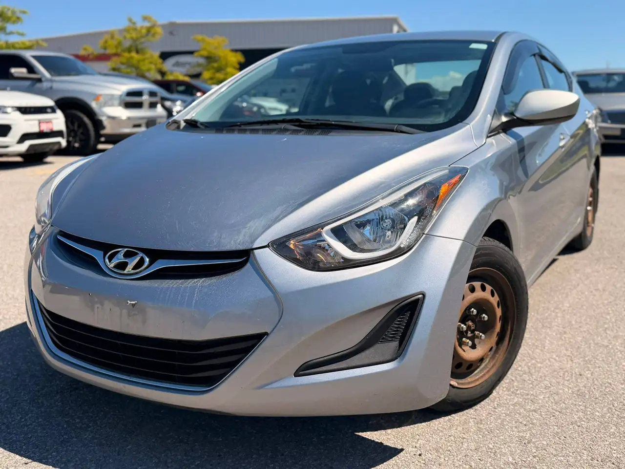 Hyundai ELANTRA снимка Hyundai ELANTRA