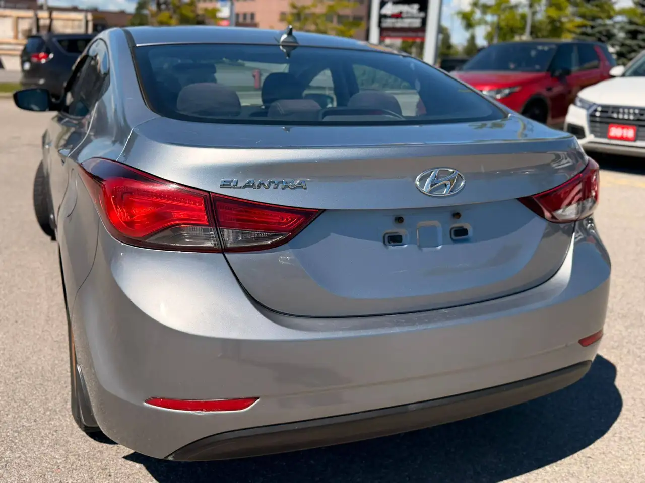 Hyundai ELANTRA снимка Hyundai ELANTRA