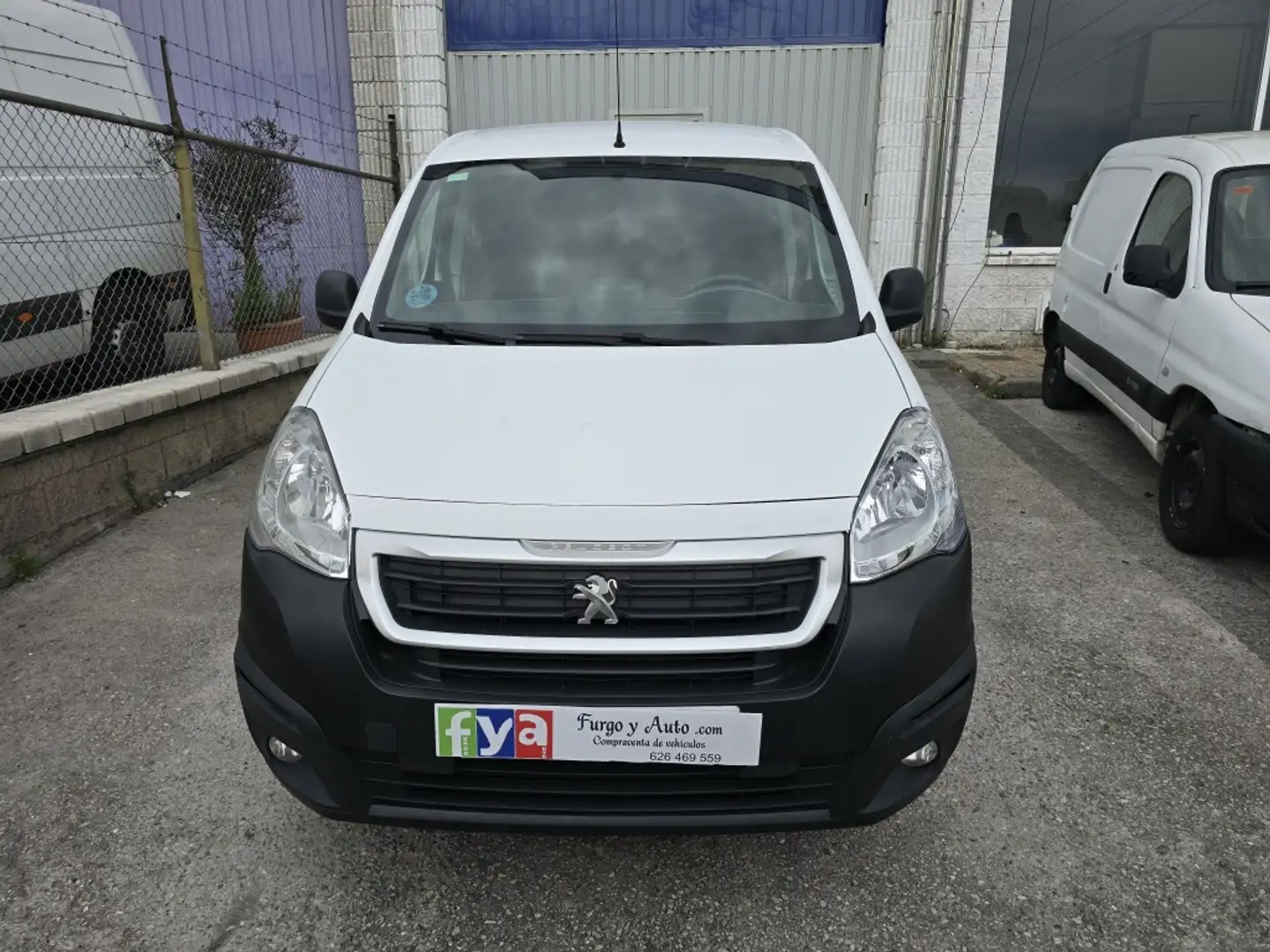 Peugeot Partner Furgón 1.6BlueHDI Confort L1 100 Blanco - 2