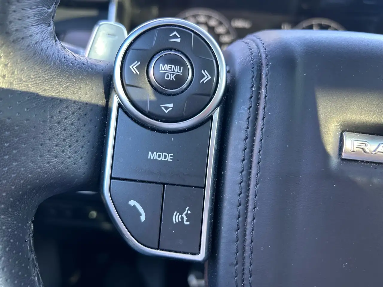 Land Rover Range Rover Sport снимка Land Rover Range Rover Sport