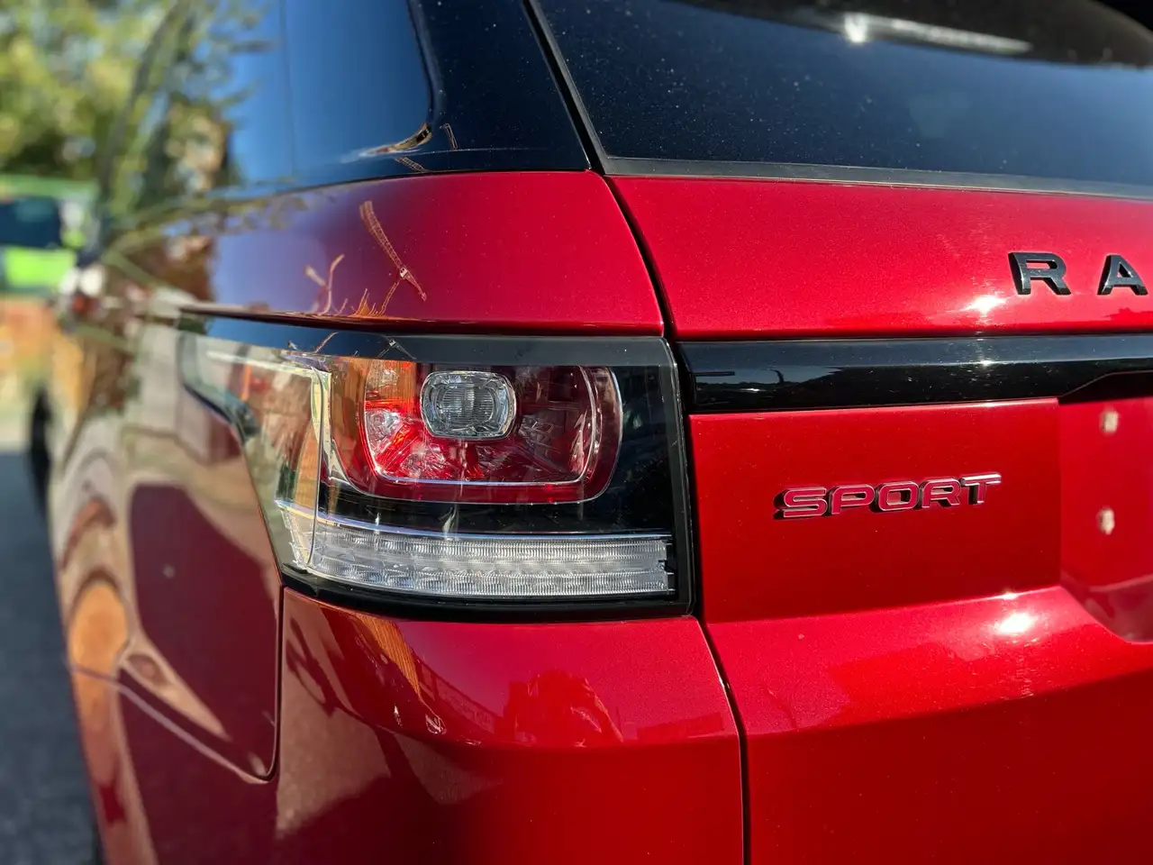 Land Rover Range Rover Sport снимка Land Rover Range Rover Sport