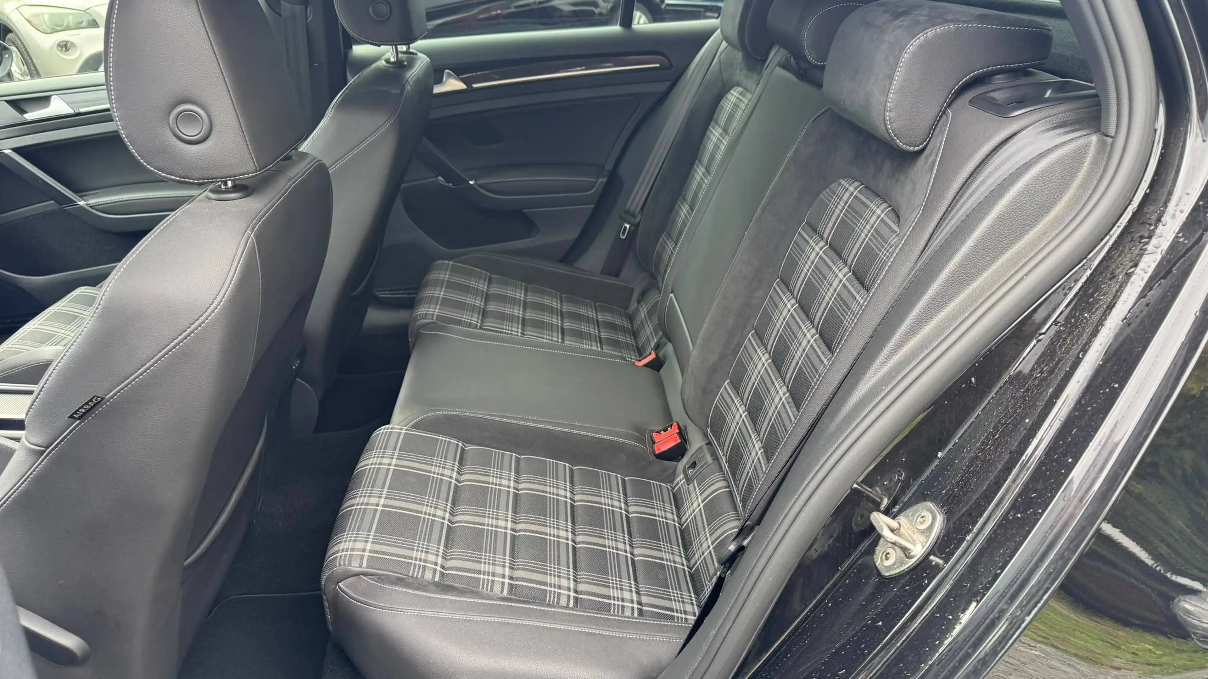 Volkswagen Golf GTD GTD BMT*Automatik*Tüv Neu*DYNAudio — photo 11