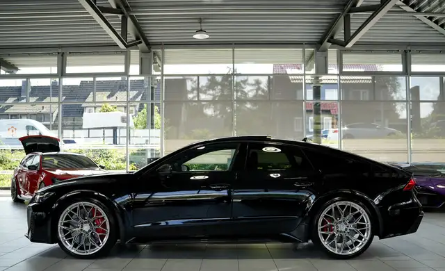 Audi RS7 view 10