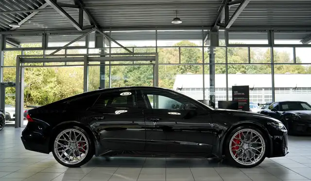 Audi RS7 view 6