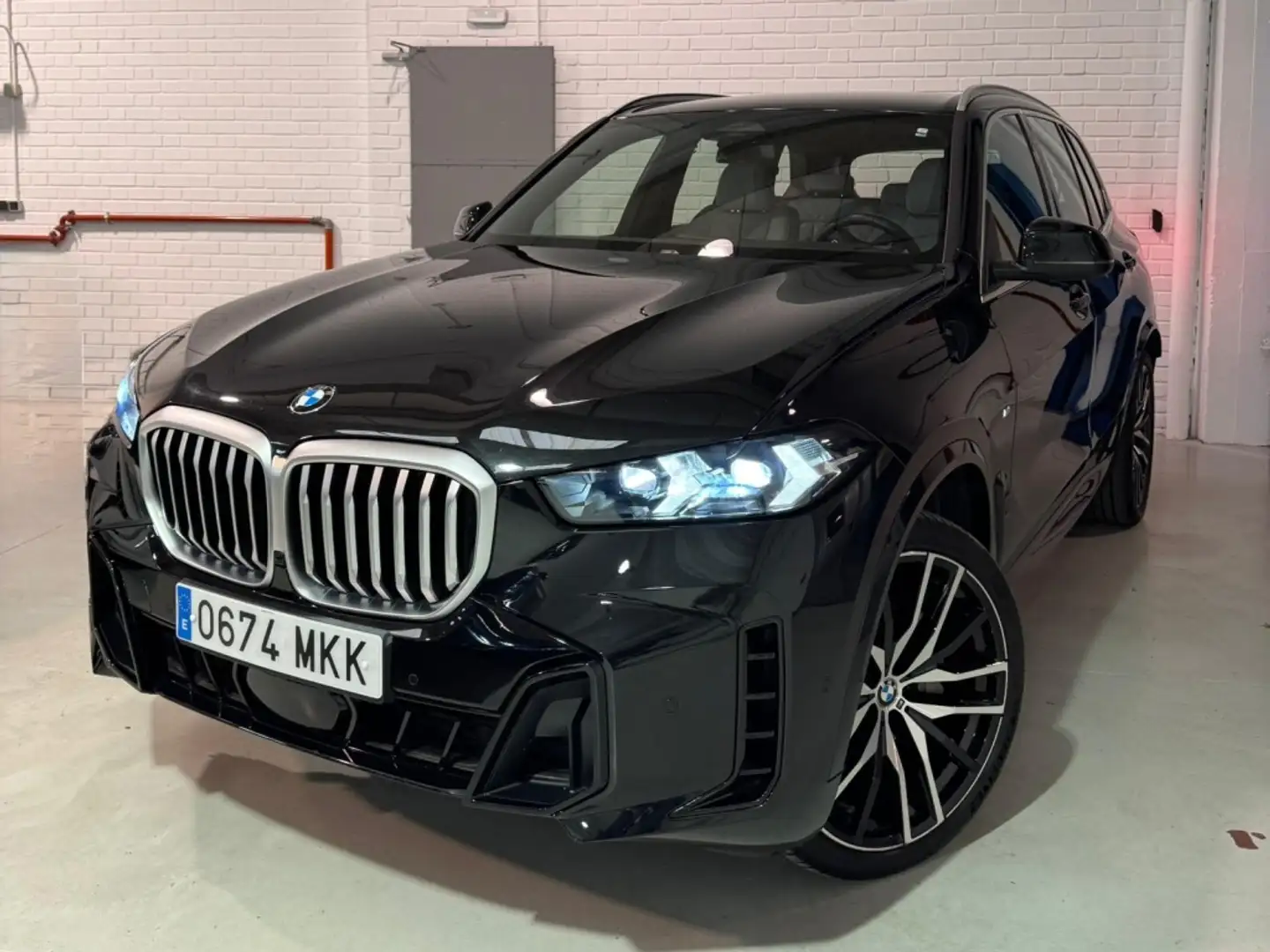 BMW X5 xDrive 30dA xLine Schwarz - 1