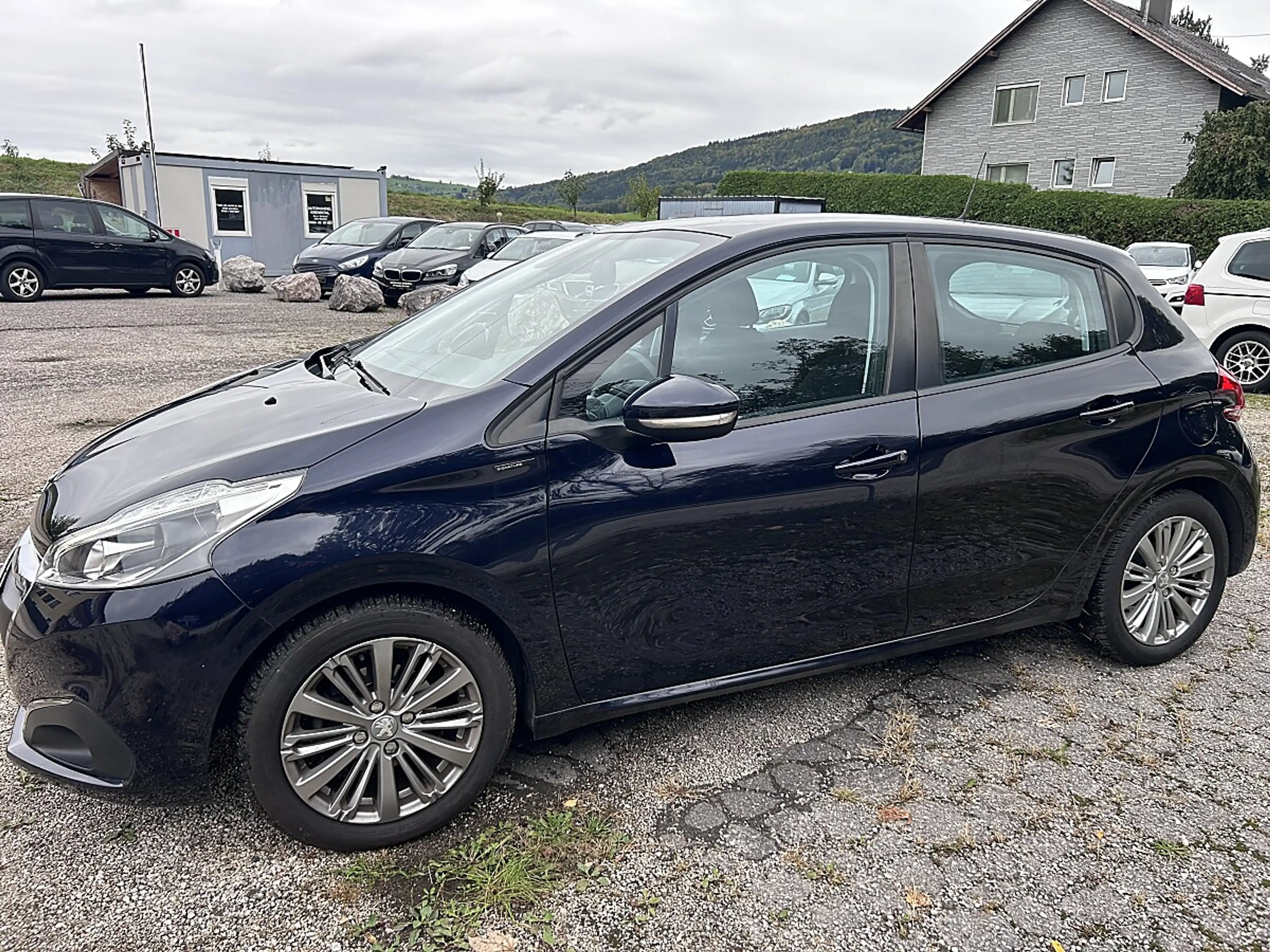 Peugeot 208 1,2 PureTech 82 — photo 5