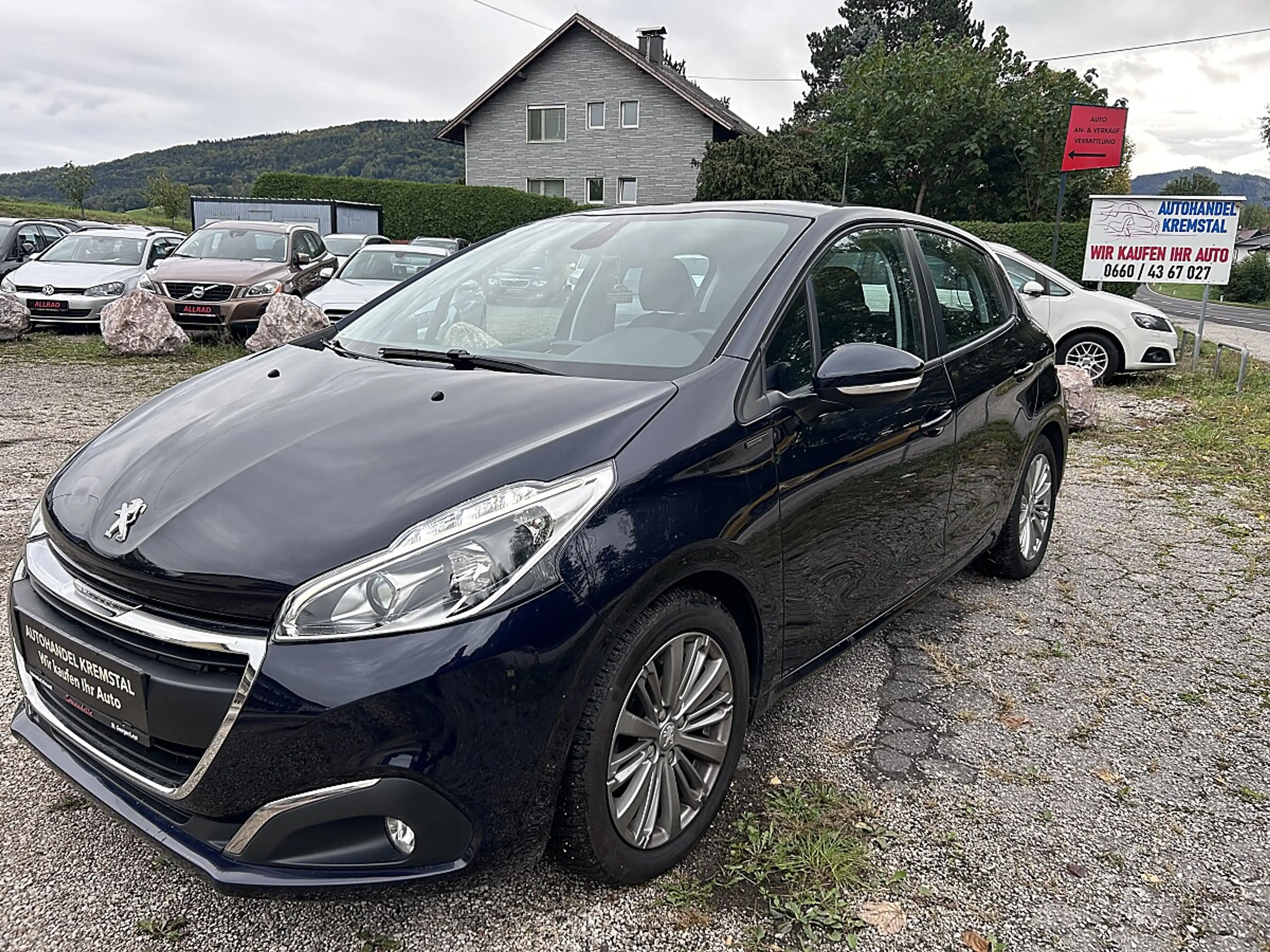 Peugeot 208 1,2 PureTech 82 — photo 3