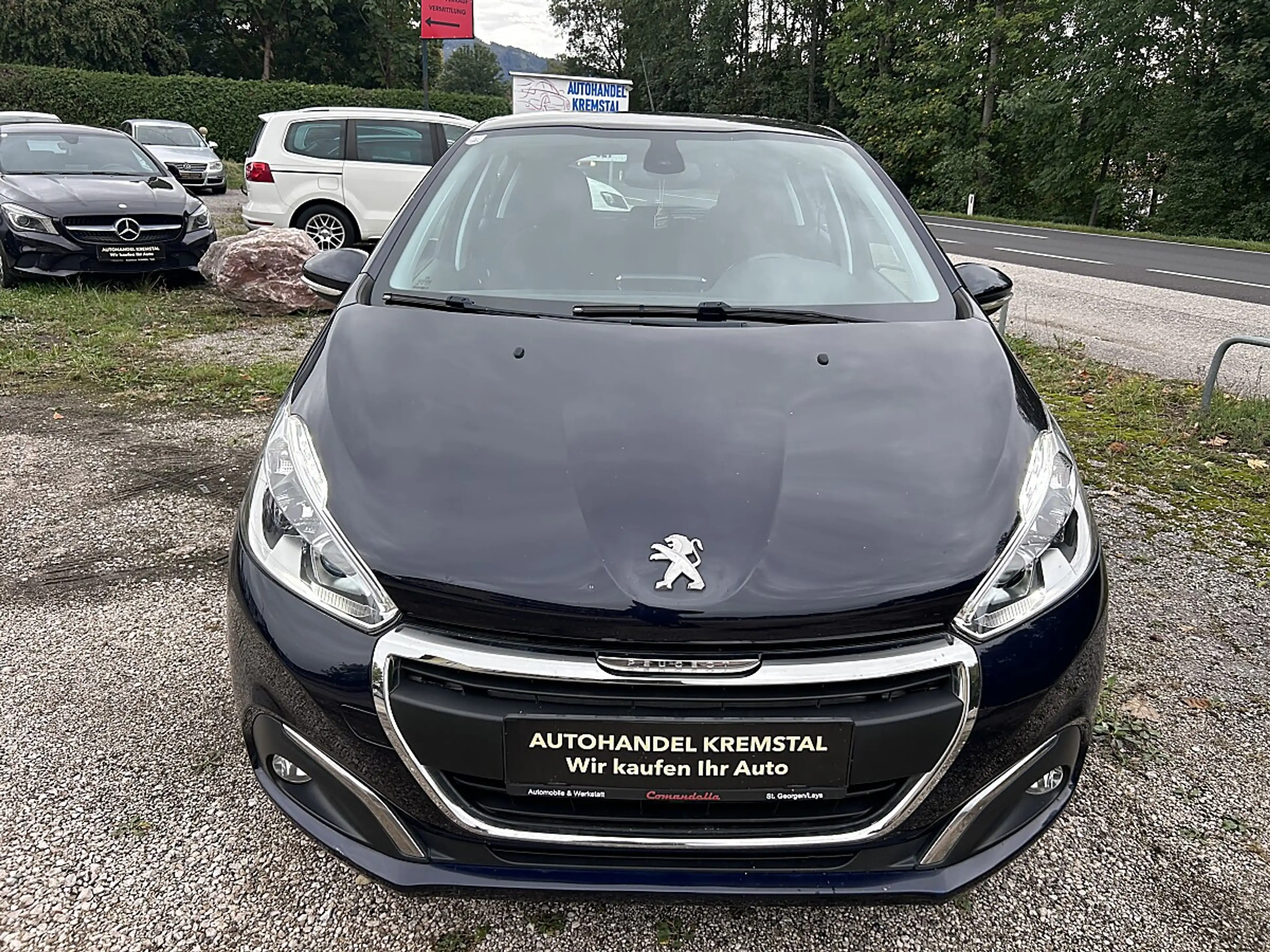 Peugeot 208 1,2 PureTech 82 — photo 2