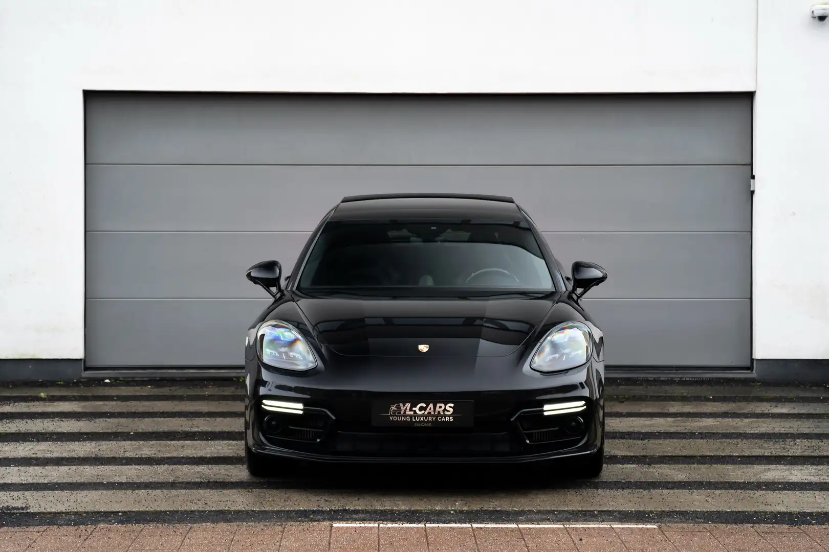 Porsche Panamera Panamera 4S / Sport Design pack / Pano Noir - 2