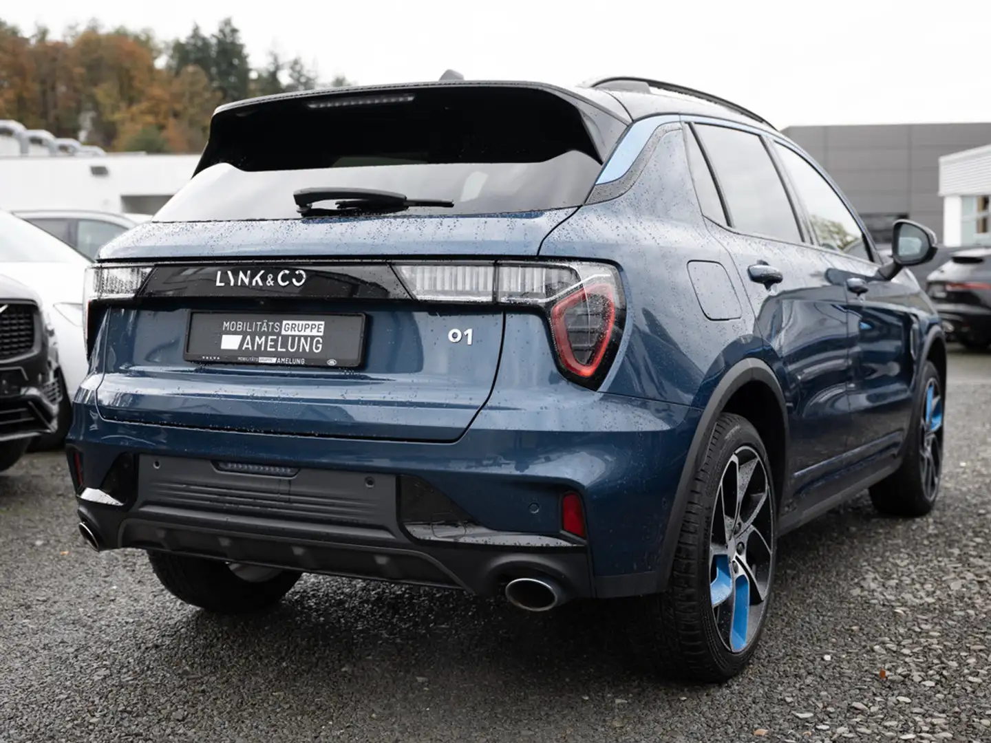 Lynk & Co 01 PHEV SHZ NAVI KEYLESS MEMORY ACC LED PANO Bleu - 2