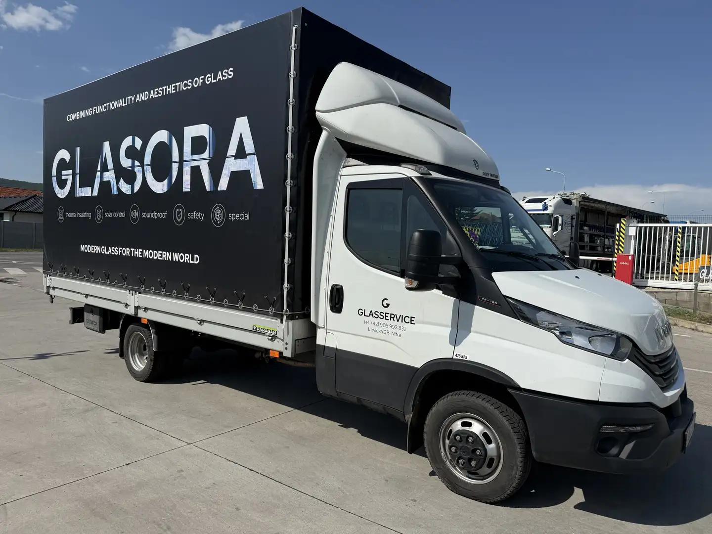 Iveco Daily 35 C 18H Weiß - 2