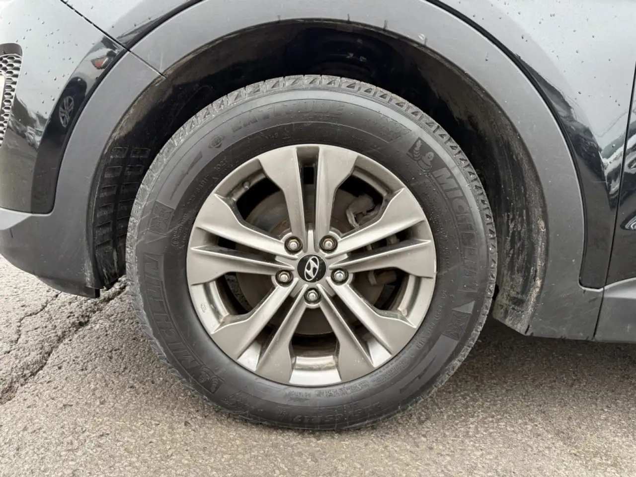 Hyundai SANTA FE снимка Hyundai SANTA FE