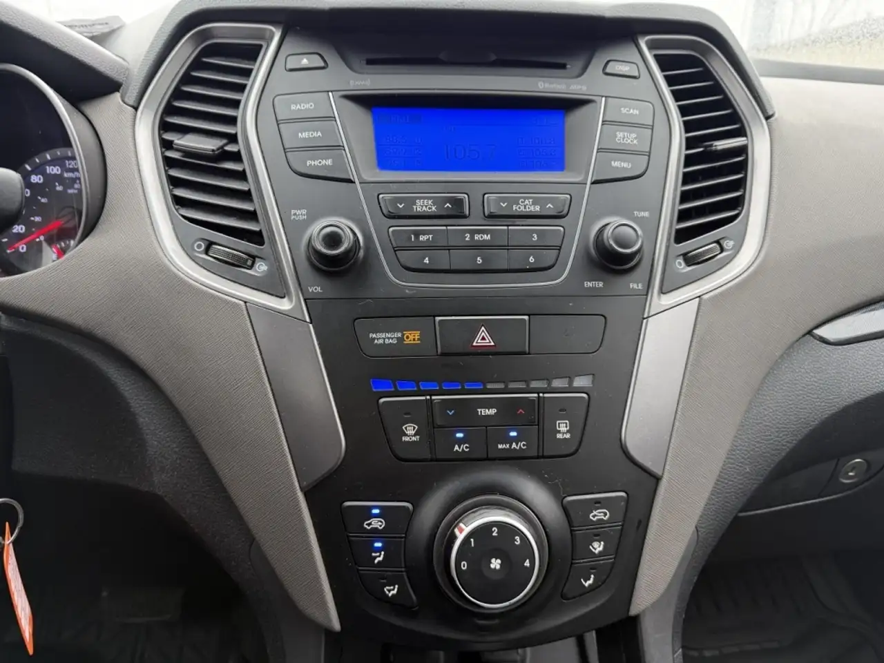 Hyundai SANTA FE снимка Hyundai SANTA FE
