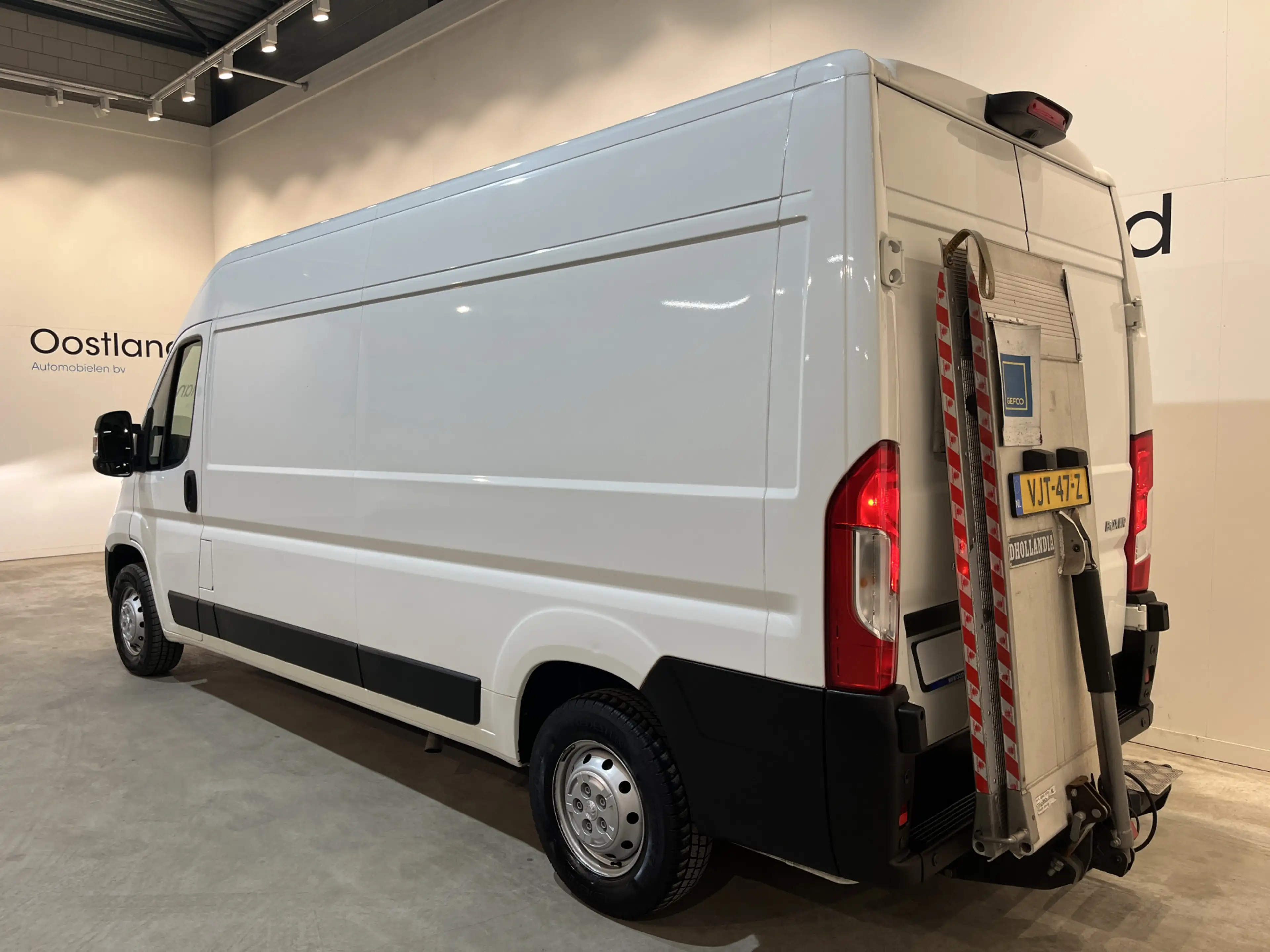 Peugeot Boxer 335 2.2 BlueHDi 140 PK L3H2 Premium / Dhollandia L — photo 3