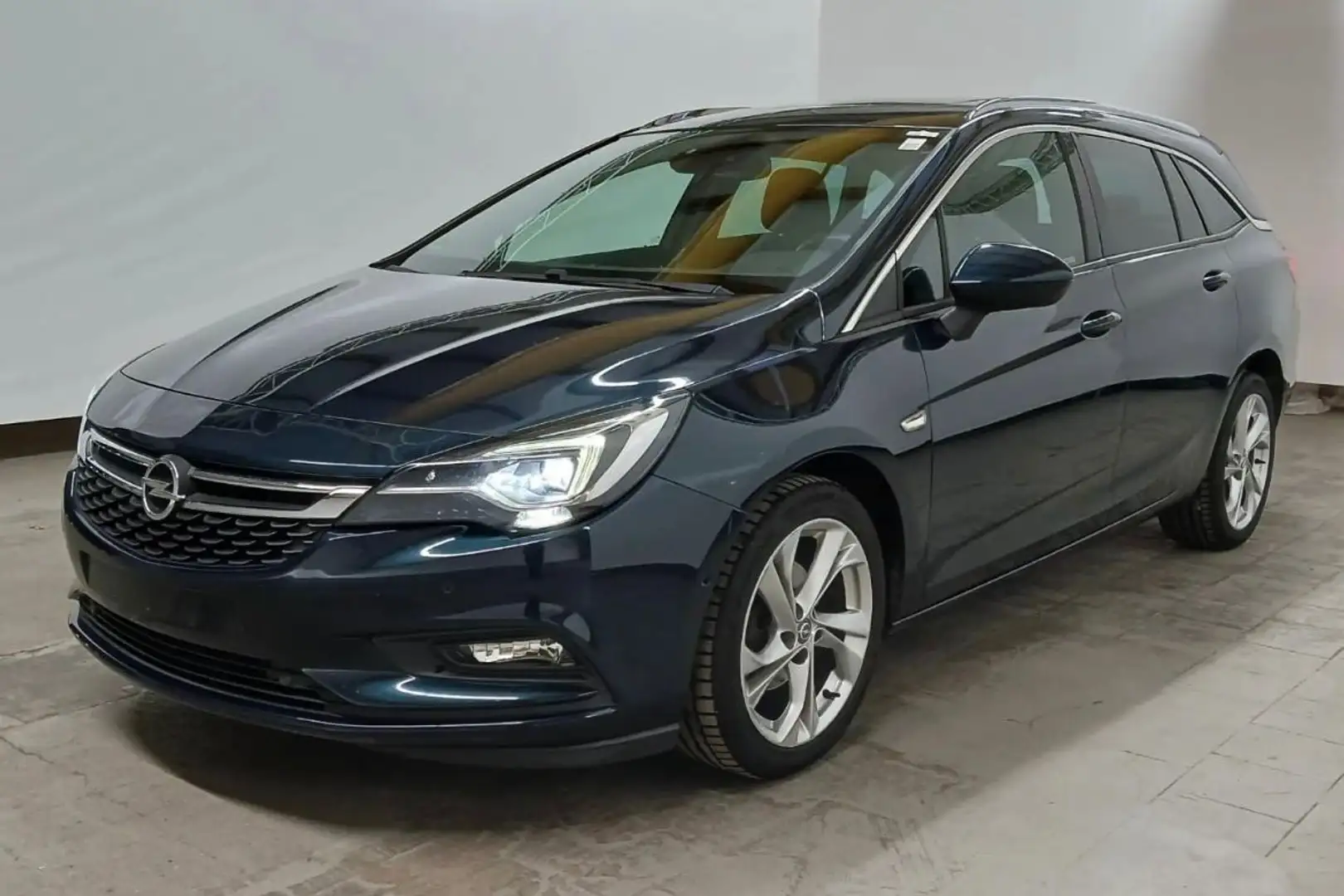 Opel Astra K Sports Tourer Automatik LED Kamera TÜV Grün - 1