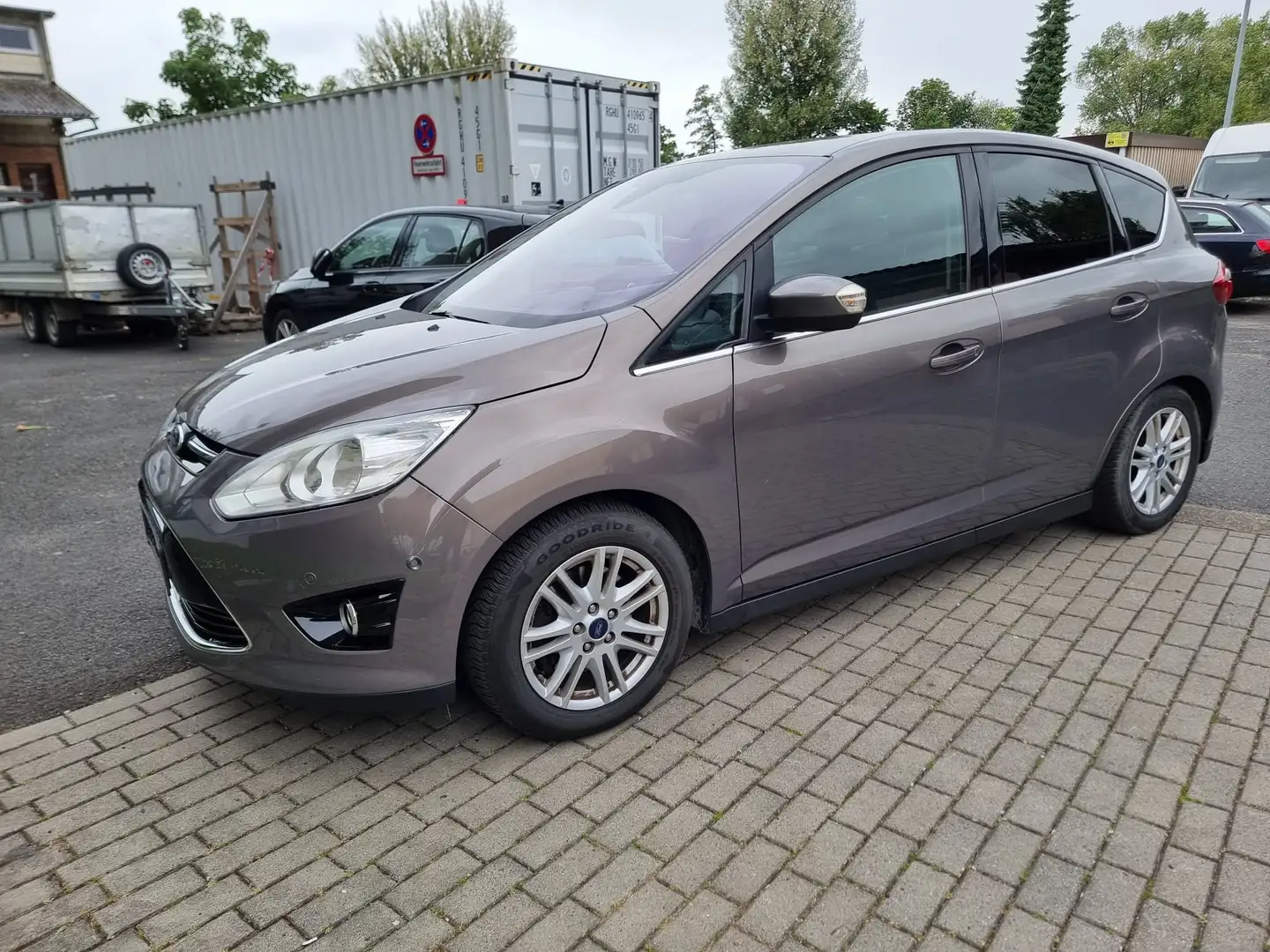 Ford C-Max C-Max Diesel 2.0 TDCi Aut. Titanium Braun - 1